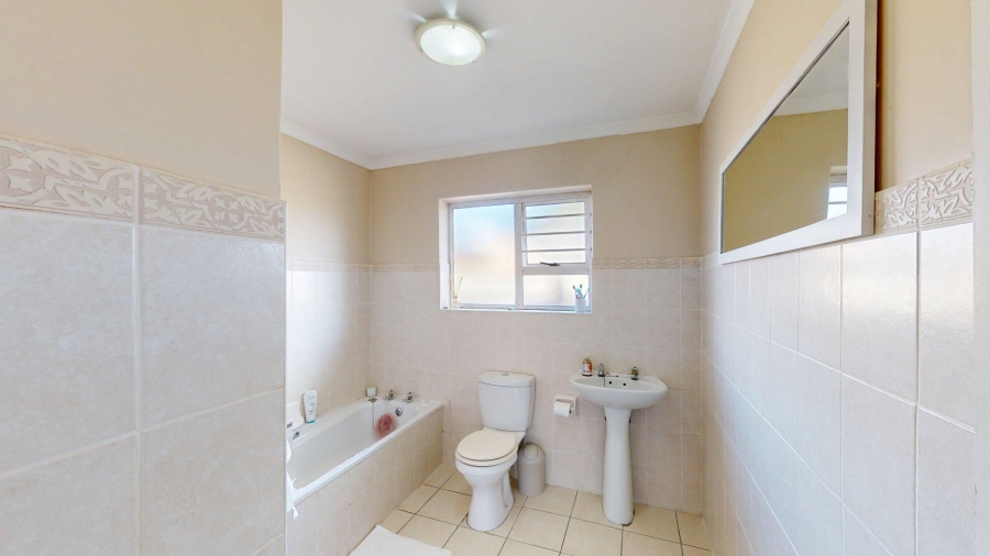 4 Bedroom Property for Sale in Lorraine Eastern Cape
